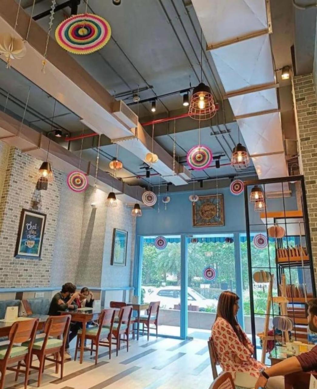 Dolphin Inn & Suites Manhattan Lucknow Zewnętrze zdjęcie
