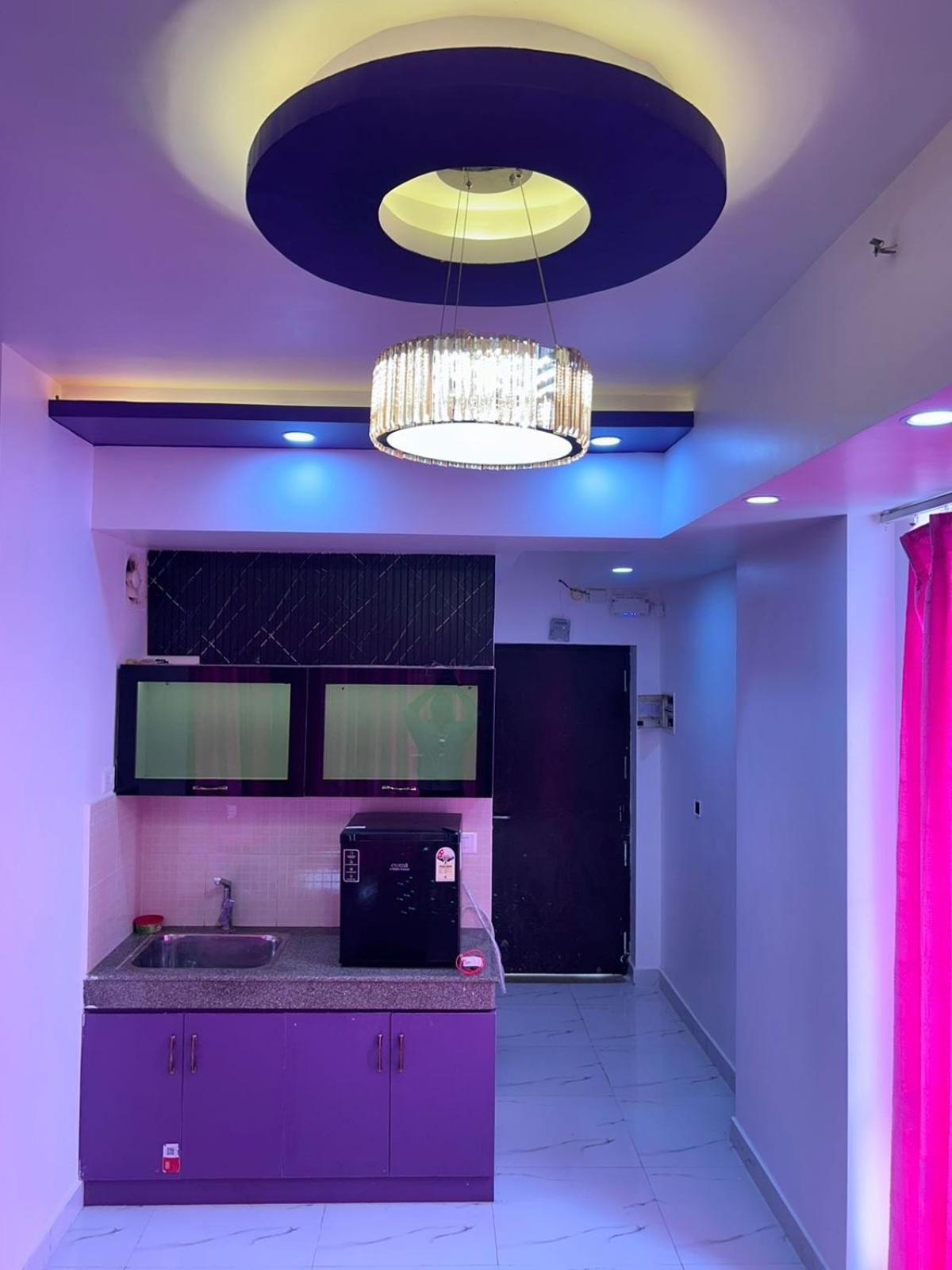 Dolphin Inn & Suites Manhattan Lucknow Zewnętrze zdjęcie