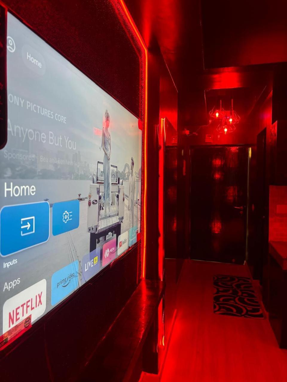 Dolphin Inn & Suites Manhattan Lucknow Zewnętrze zdjęcie